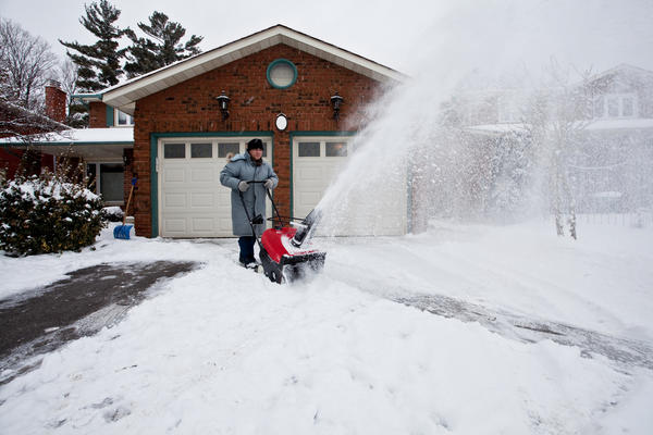 На ровных дорожках и площадках техника работает максимально эффективно