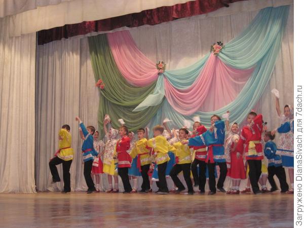 танец "Плясовая"