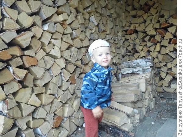 Складываем поленницу