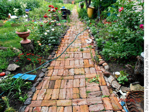 дорожки из кирпича