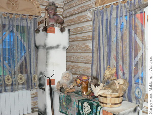 в зале