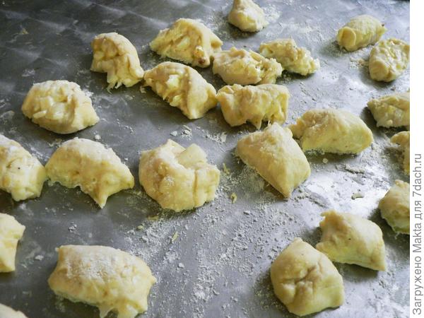 Фото для дочки делала, учится дистанционно)) Здесь многовато картошки, поэтому слои не видны.