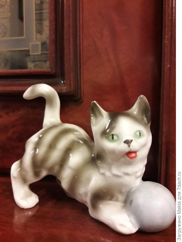 С кошачьим Днём!