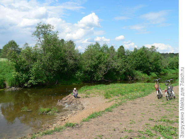 У маленькой речки