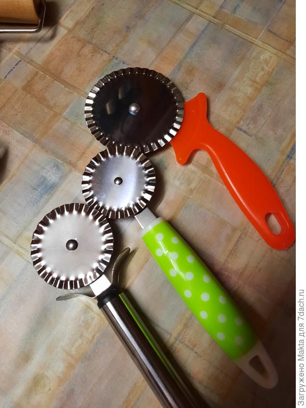 Ножи для теста. Тоже на выбор:)))