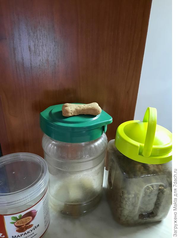 Даже на литровый банке слева маркировка разовая - РЕТ 1