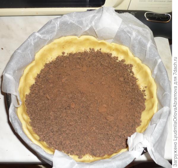 Посыпаем тертым шоколадом