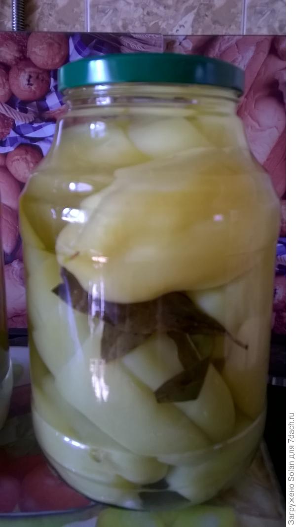 добавила лавровый лист автоматически.