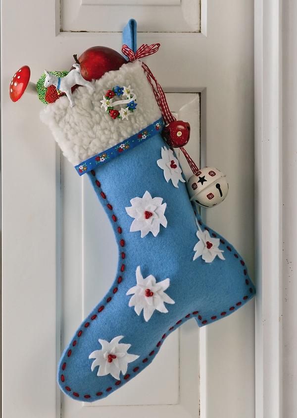 Сапожок для подарков повесьте на самом видном месте