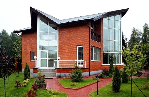 Панорамные окна провоцируют повышенный расход энергии на отопление. Фото: Proplex