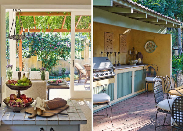 Внешний вид летней кухни зависит от того, как часто вы будете ей пользоваться (слева). Над рабочим пространством должна быть хотя бы мини-крыша (справа)