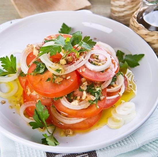 Пряная закуска из помидоров. Фото: К. Виноградов/BurdaMedia