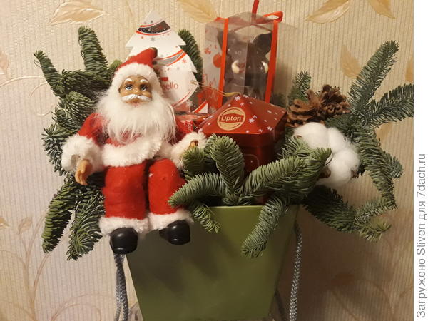 Подарок бабули от Деда Мороза