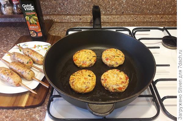 Получилось несколько люля, остальное котлетки