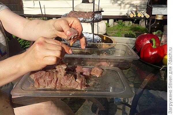 Мясо на нитке
