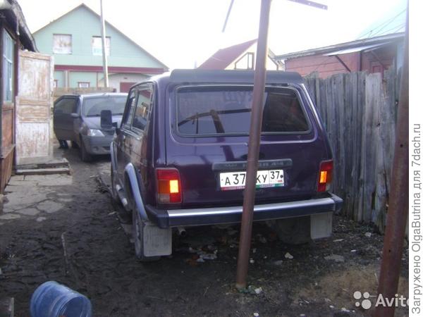 стоит в стойле