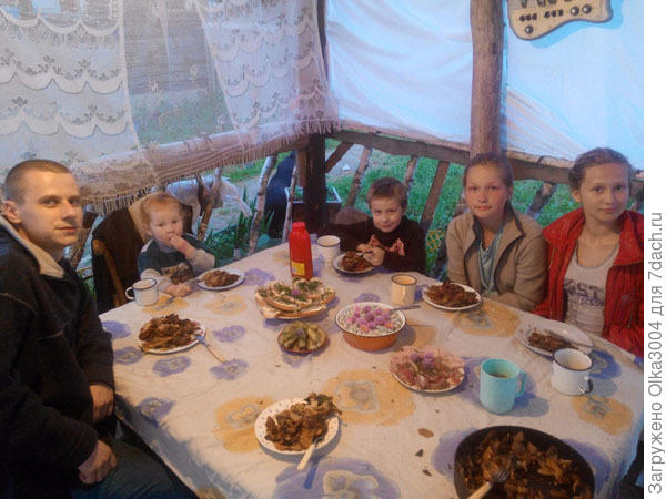 ужинаем нашим семейством )))