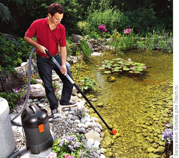 GARDENA Pond Dirt Set SR 2000 má pět nástavců, které vám umožní používat zařízení pro širokou škálu úkolů.