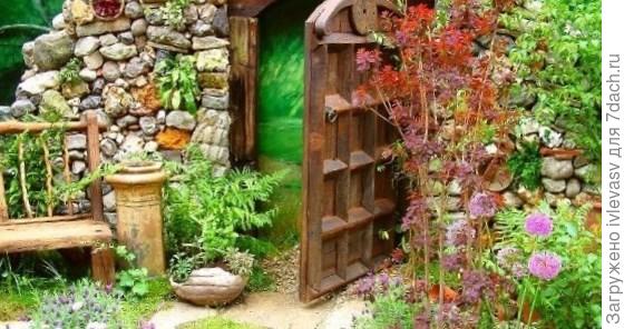 Цветы и камни