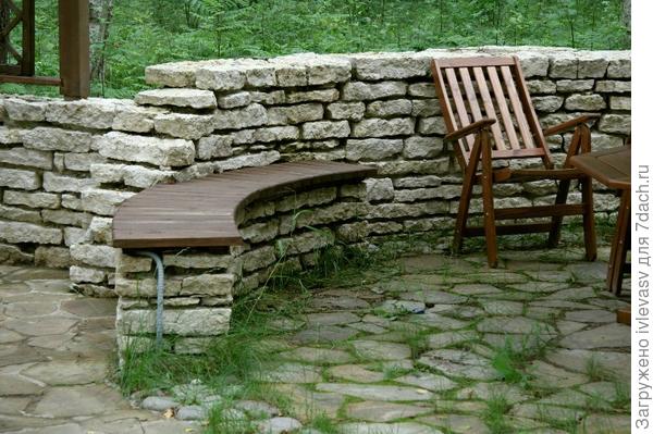 Камни в зоне отдыха http://dendrosad.ru/img/products/636-800-image4.jpg