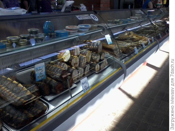 Рыбный рынок в Астрахани