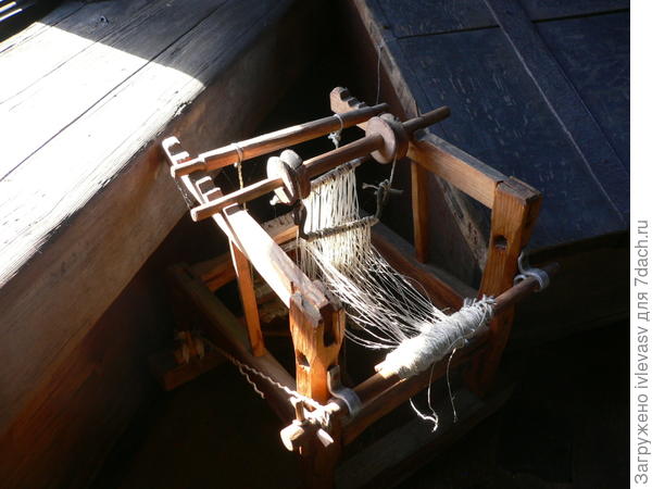 Такие станки делали маленьким девочкам