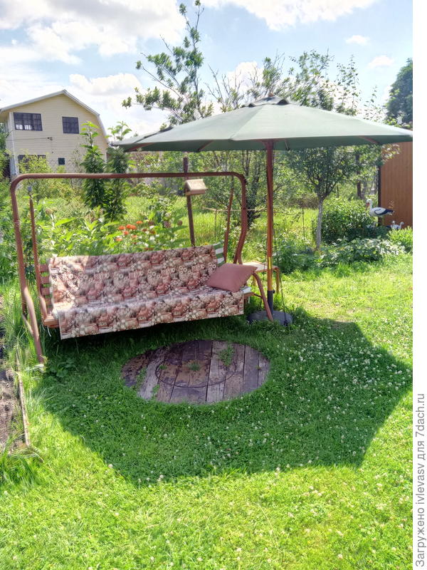 И на качелях покачаетесь