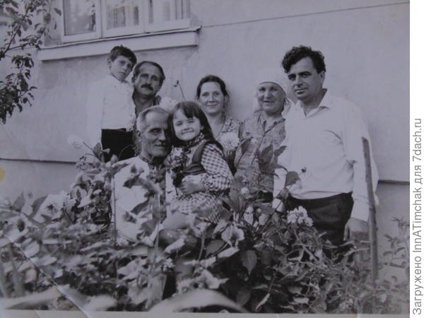 наверное кроме этой фото))) тут любимый дедушка)))