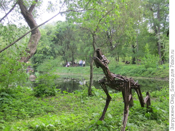 Там и "звери" есть