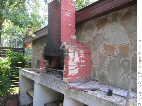 Только сняли приготовленную рыбу