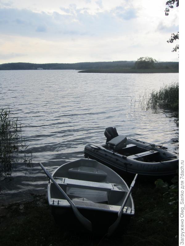 Фото выполнено через 15 минут после того, как завершился ураган 2-х недельной давности. Моя лодка полна воды