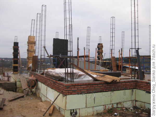 Светлый материал - это и есть искомый материал