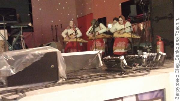 Нечасто услышишь гусли