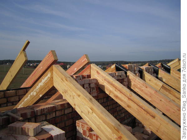 Шаг стропильной системы - 600 мм.