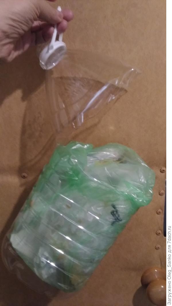 Одноразовый контейнер.