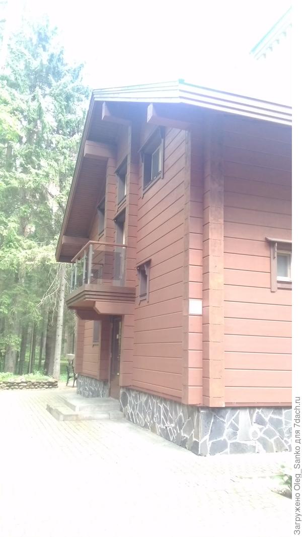 Добротный дом из клееного бруса