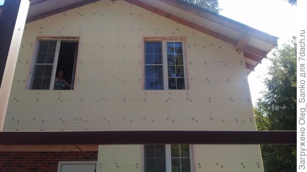 Утепление выполнено пенополистиролом