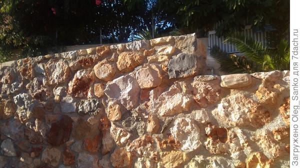 Известняк - отличный материал для засушливых районов Крита