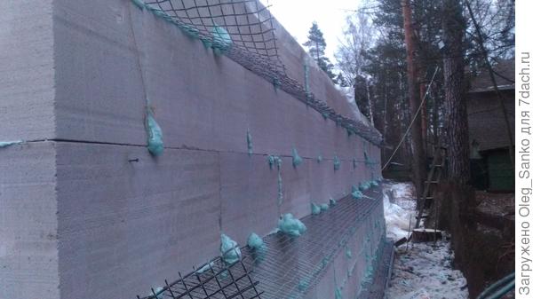 Блоки "посажены" на клей