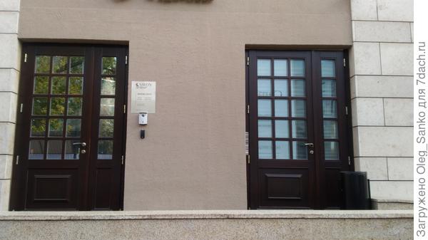 Дверная группа утеплена плитами экструдированного пенополистирола