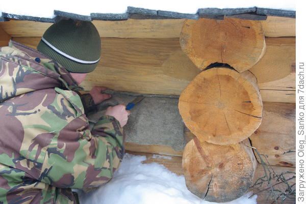 Проведение работ по конопатке