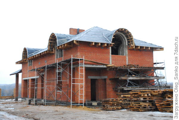 коттедж собранный из таких блоков