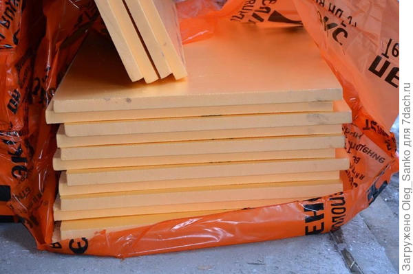 Плиты экструдированного пенополистирола.