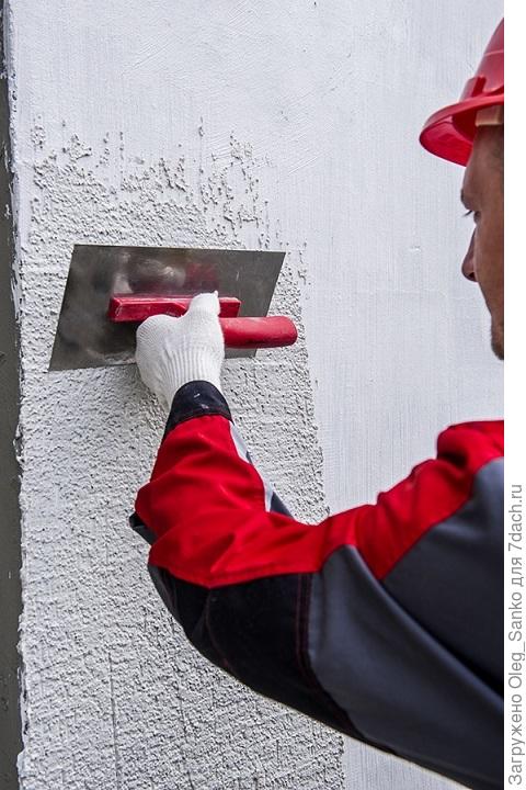 Облицовка фасада штукатуркой короед. Фото - Технониколь