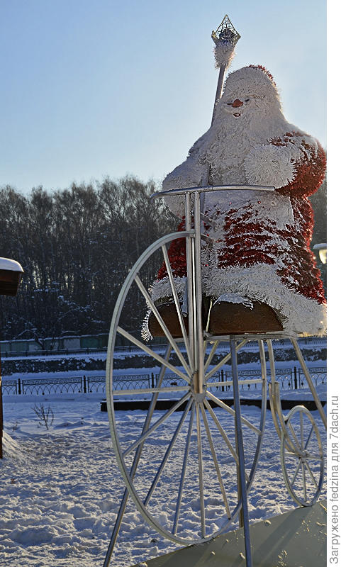 Дед Мороз на велосипере