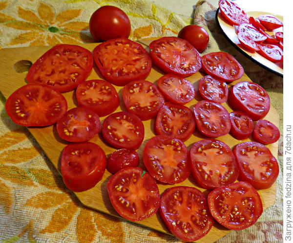 Томаты, готовые к заморозке