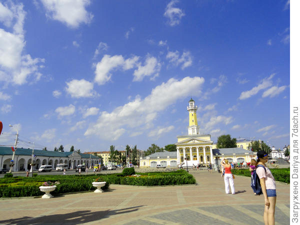 Вид на каланчу и торговые ряды