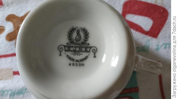 Сервиз японский. Был очень модным у нас в семидесятые годы.