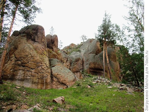 Еще скалы