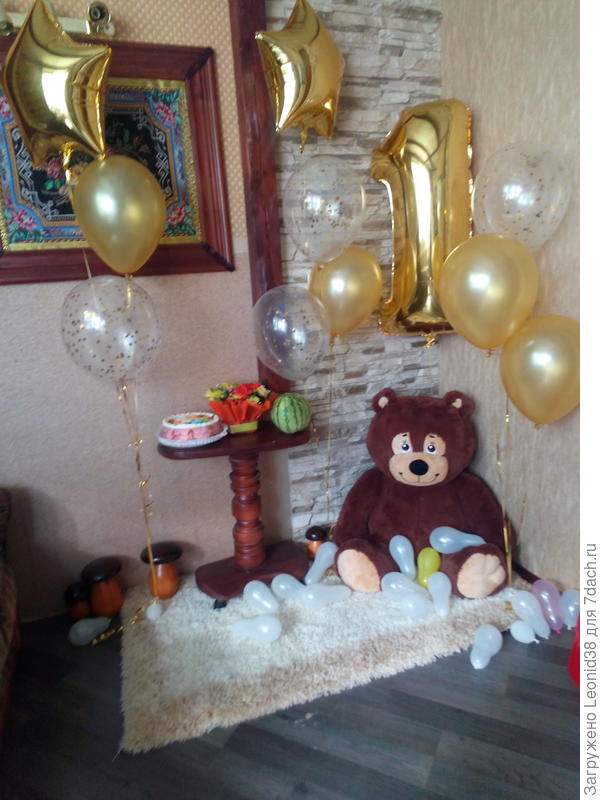 столик у детей. Внучке 1 годик.